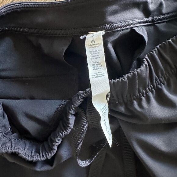 Black Lululemon Jet Pants - Picture 6 of 8